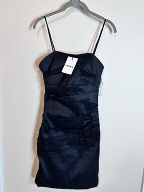 Women’s Bardot melbourne Medium black mini fitting stretch Dress New